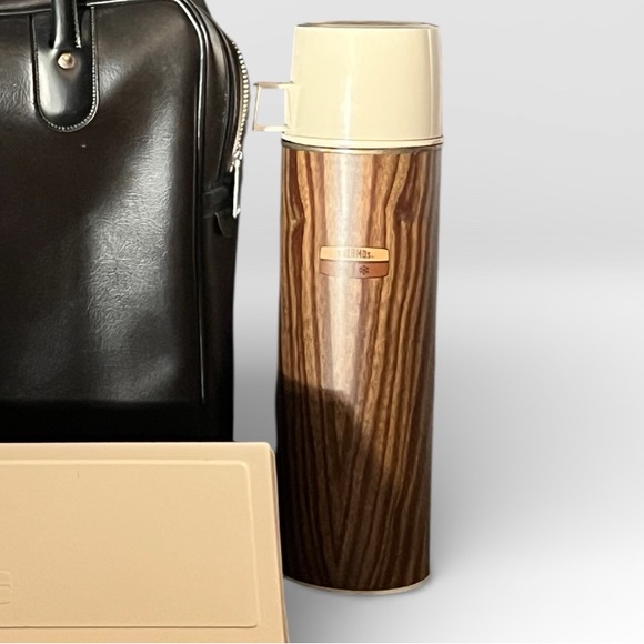 Vintage 1970’s Thermos Lunchbox set. Old Money - Picture 5 of 11